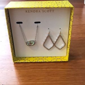 Kendra Scott Sophia & elisa earring necklace set